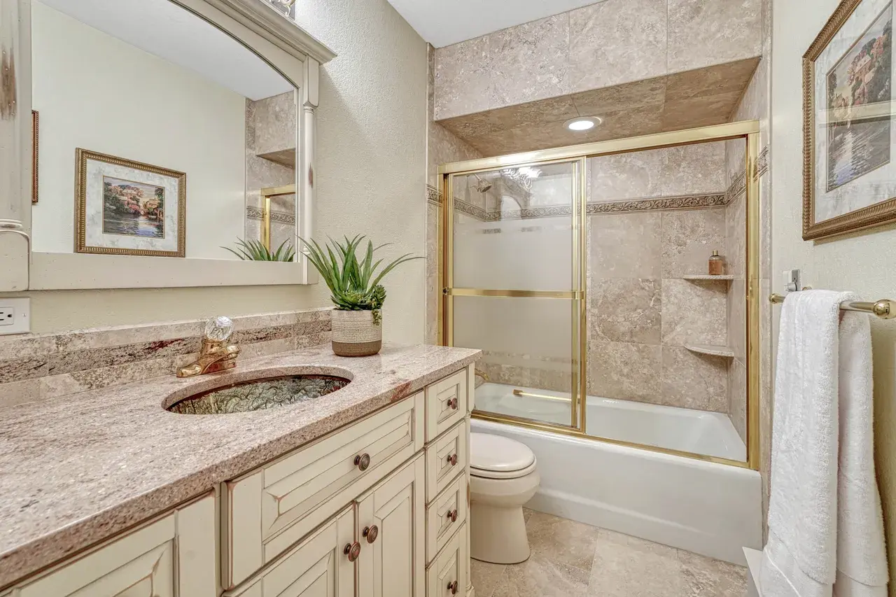 735 S Bear Paw Ln, Colorado Springs, CO 80906