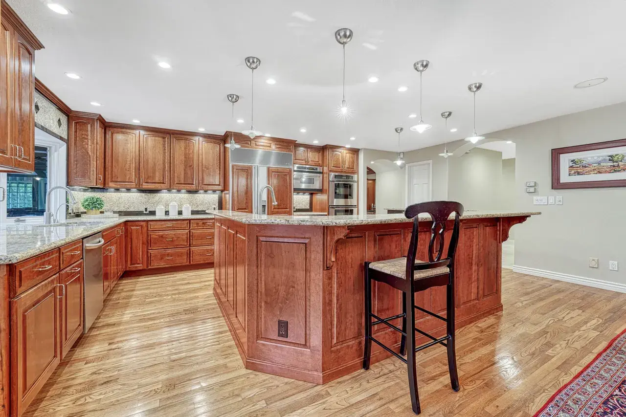 735 S Bear Paw Ln, Colorado Springs, CO 80906