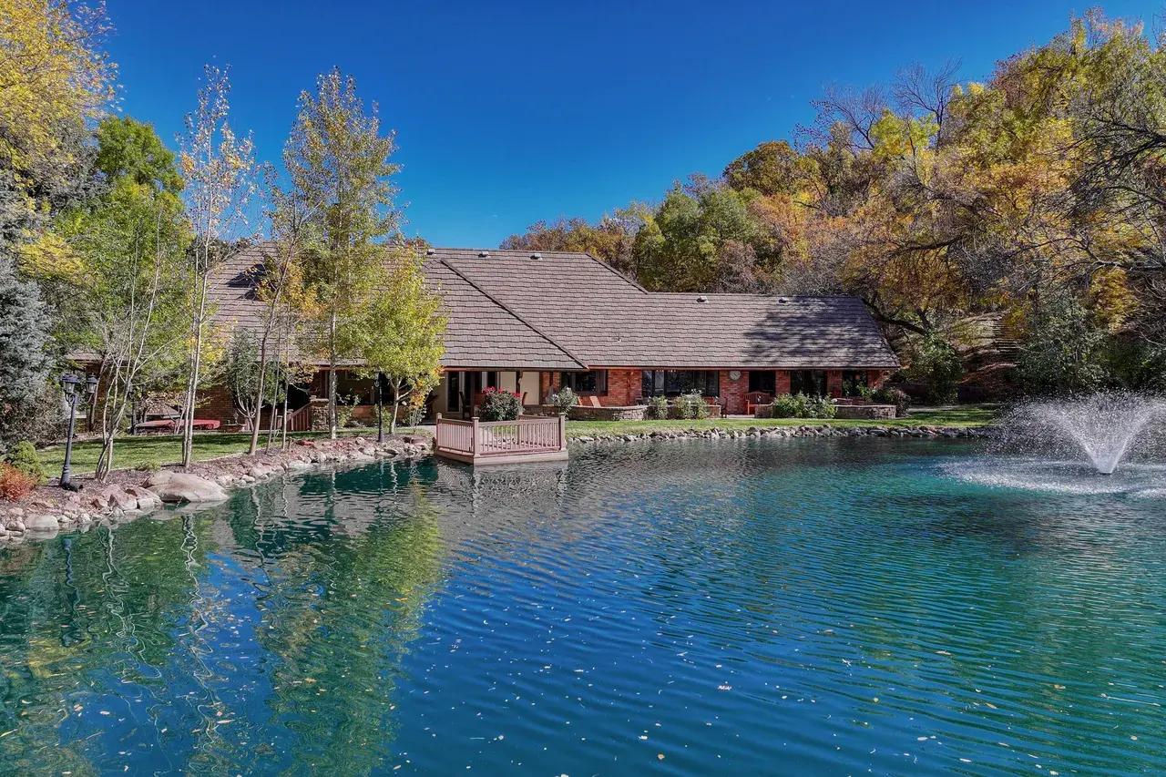 735 S Bear Paw Ln, Colorado Springs, CO 80906