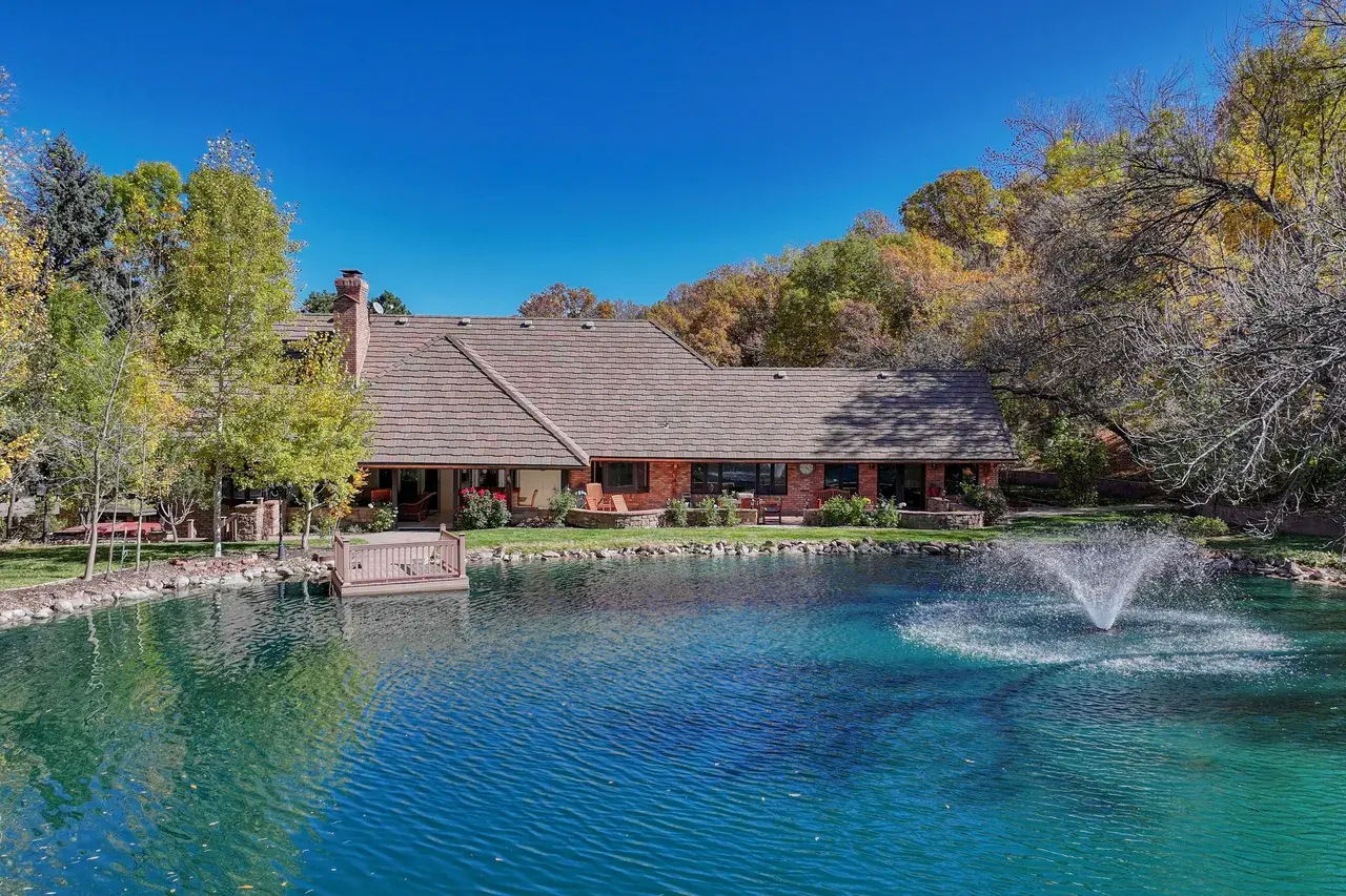 735 S Bear Paw Ln, Colorado Springs, CO 80906