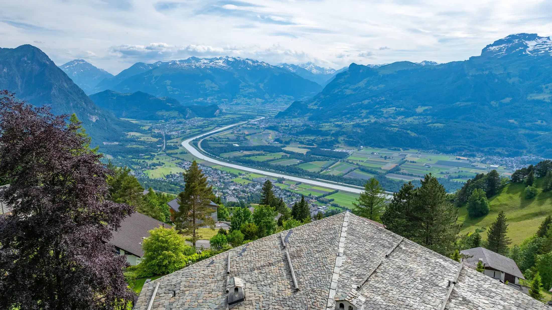 Laura Aguilera Royal Residence With Breathtaking Views