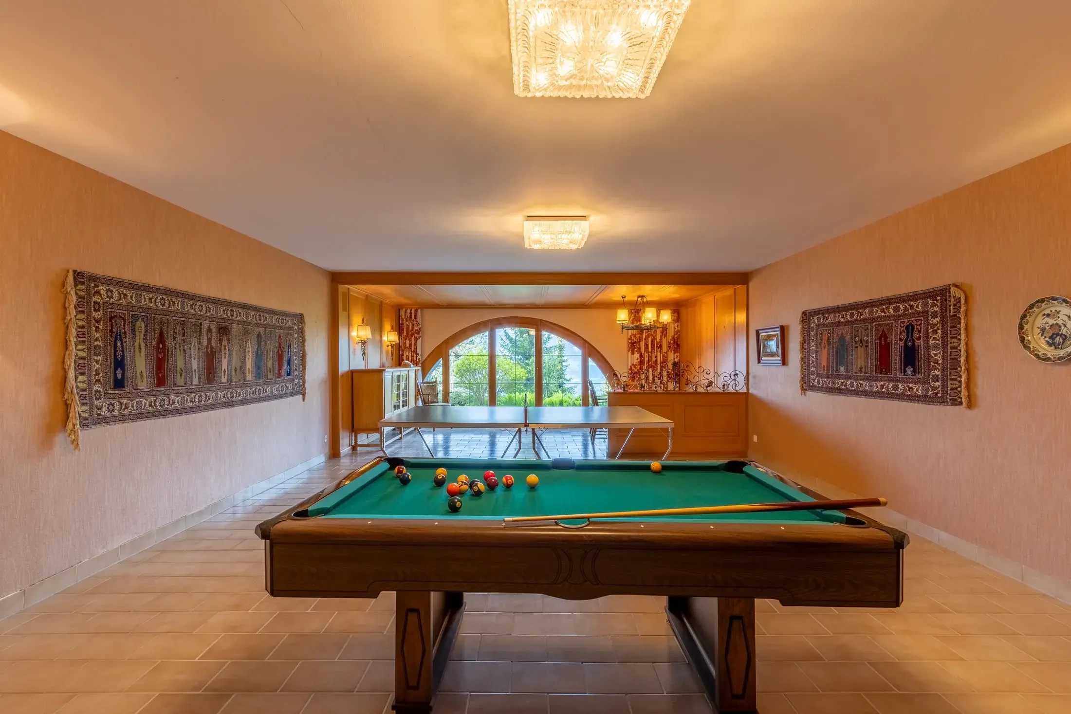 Laura Aguilera Royal Residence With Breathtaking Views