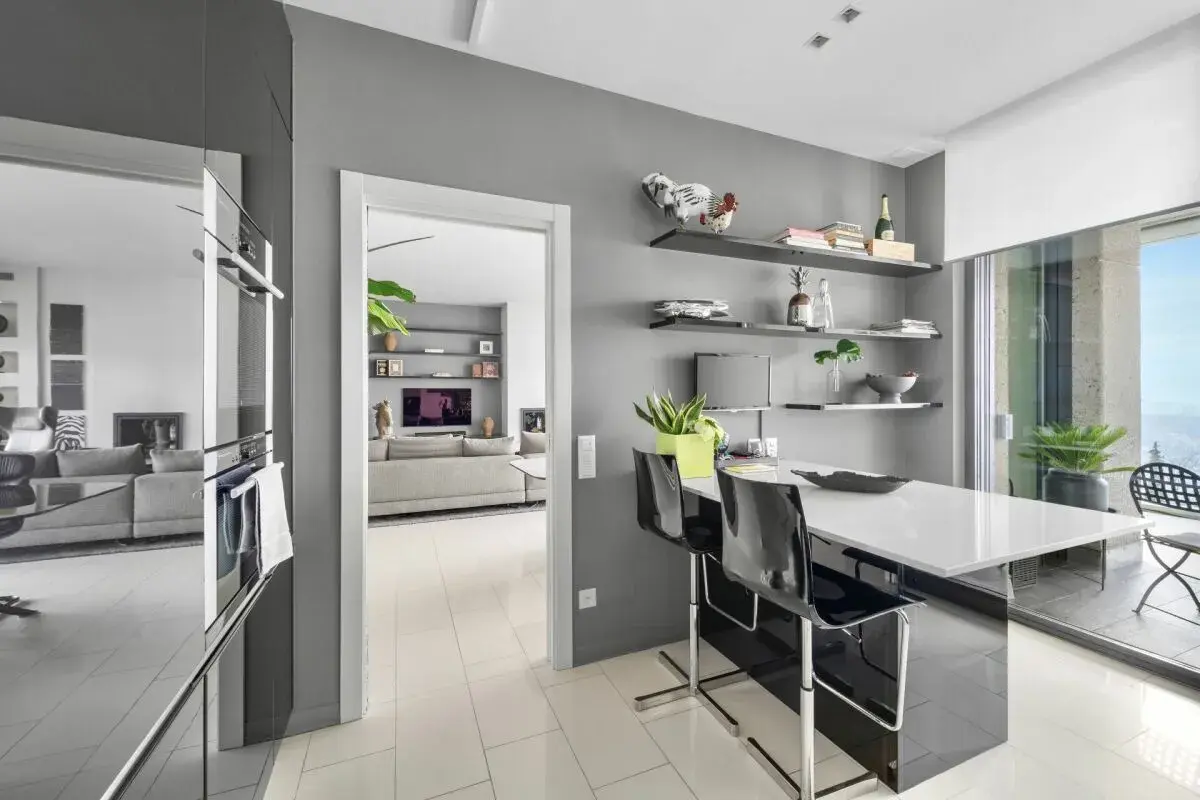 Lugano, Aldesago: Penthouse With Lake View Terrace, 5.5 Rooms