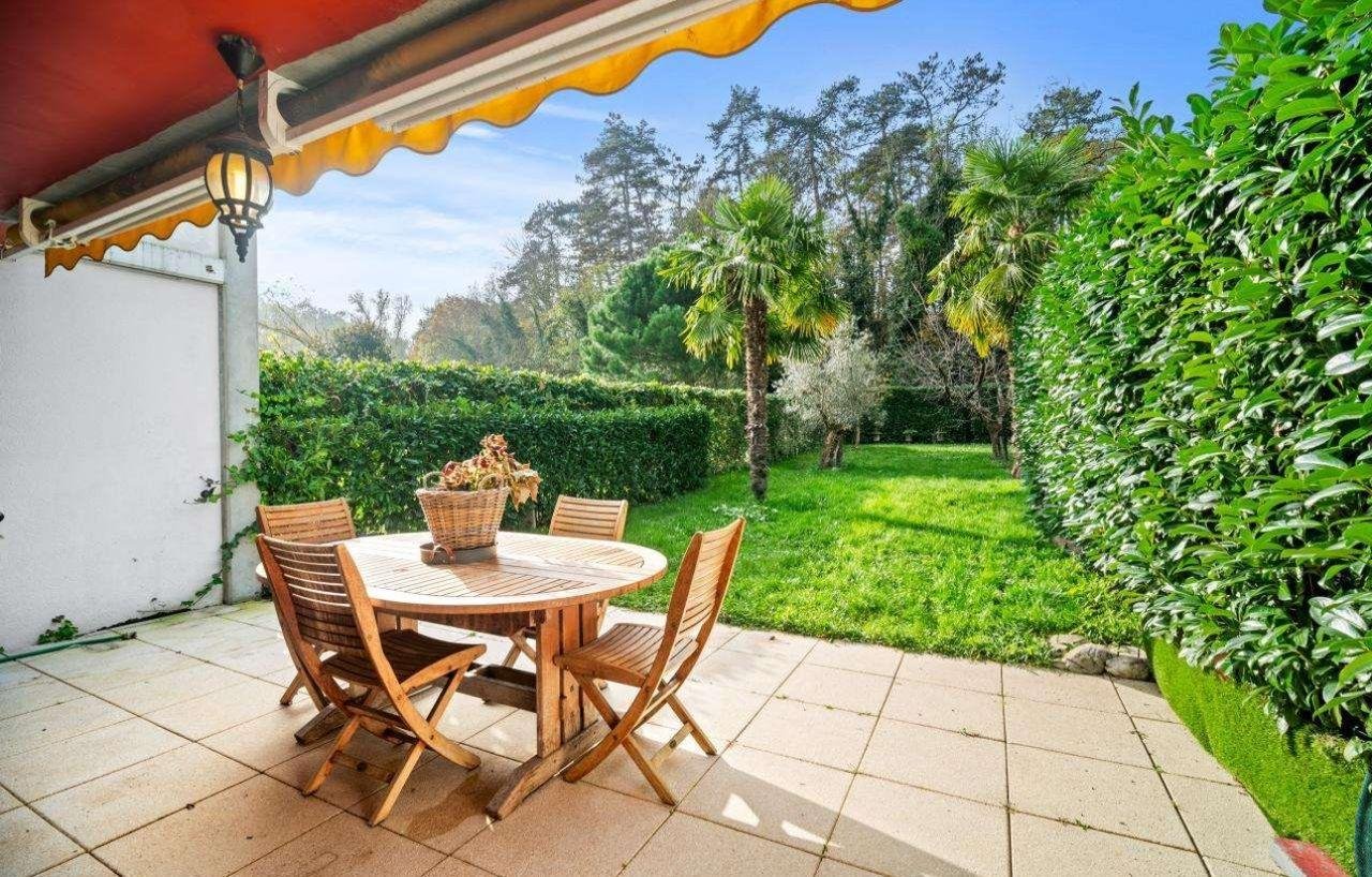 Laura Aguilera Royal Residence With Breathtaking Views