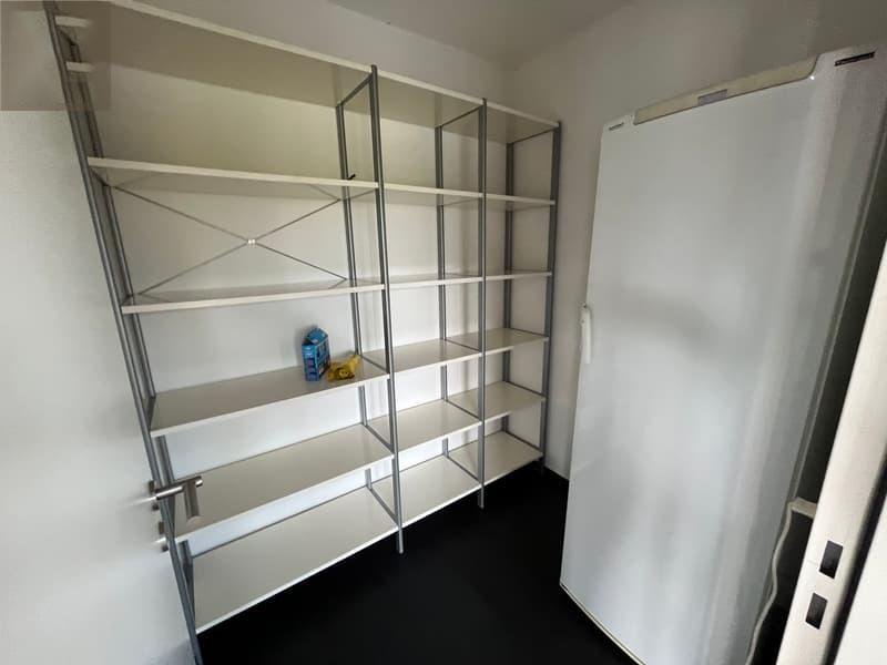 moderne Villa mit Pool, viel Licht und Komfort