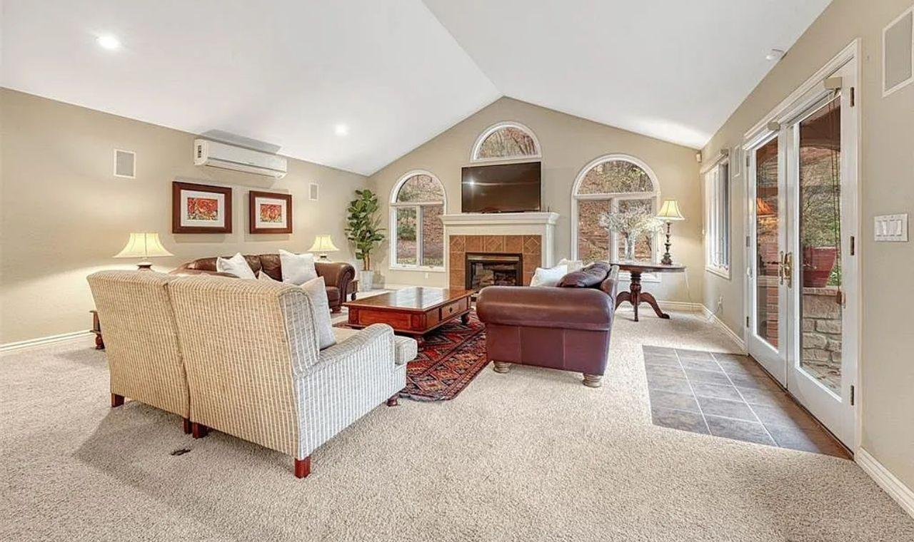 735 S Bear Paw Ln, Colorado Springs, CO 80906