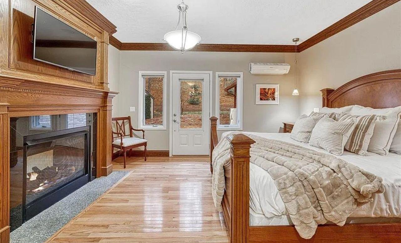 735 S Bear Paw Ln, Colorado Springs, CO 80906