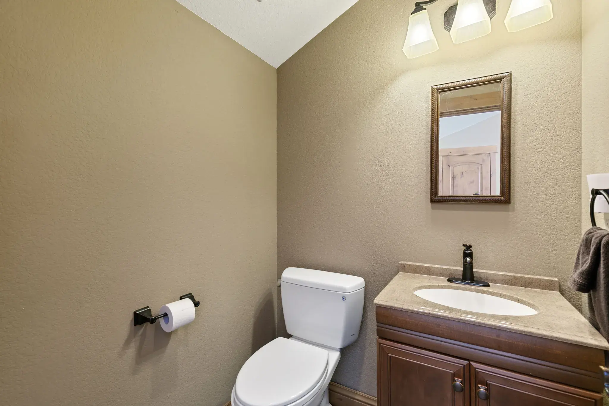 18320 Table Rock Rd, Colorado Springs, CO 80908