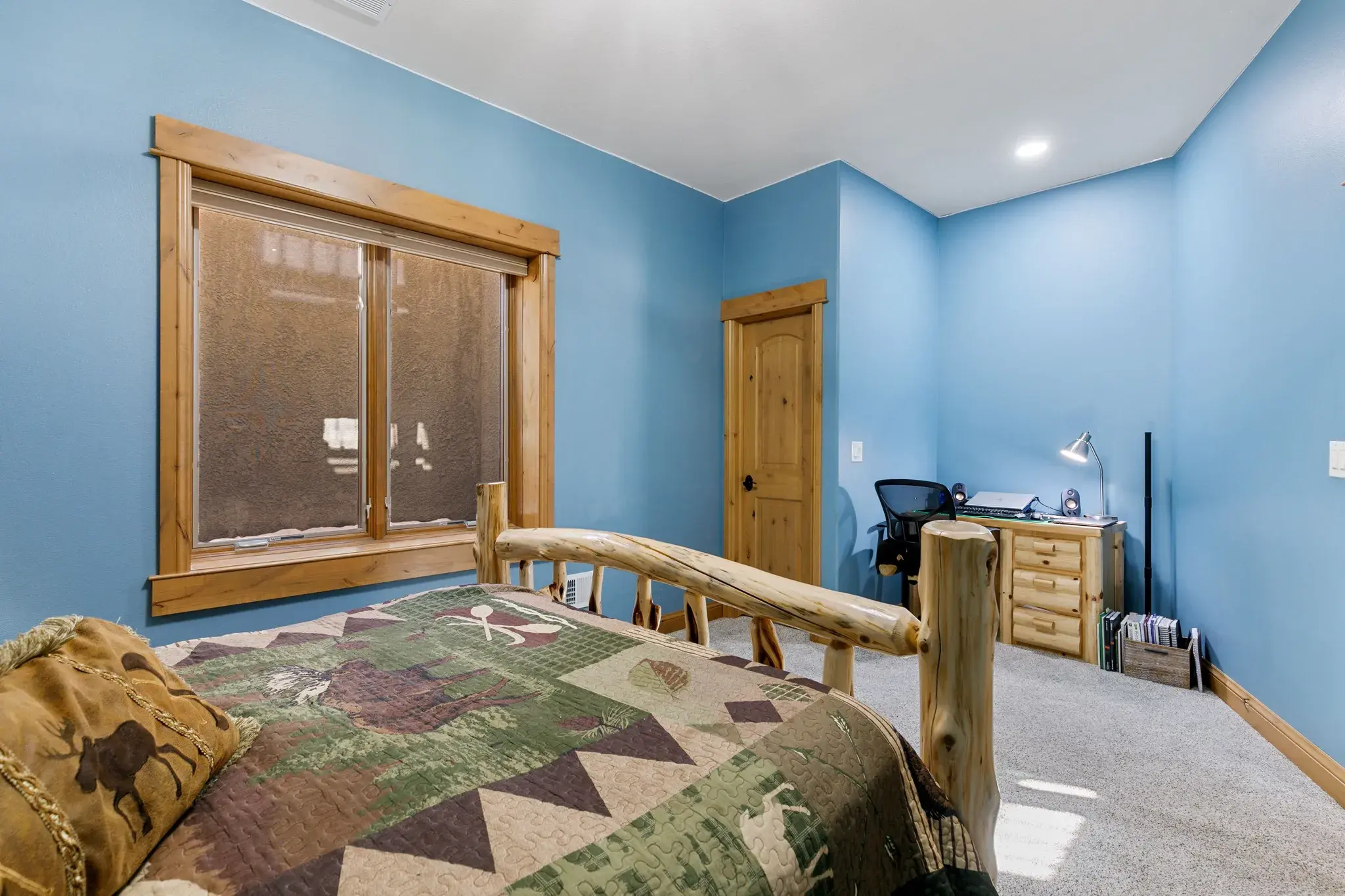 18320 Table Rock Rd, Colorado Springs, CO 80908