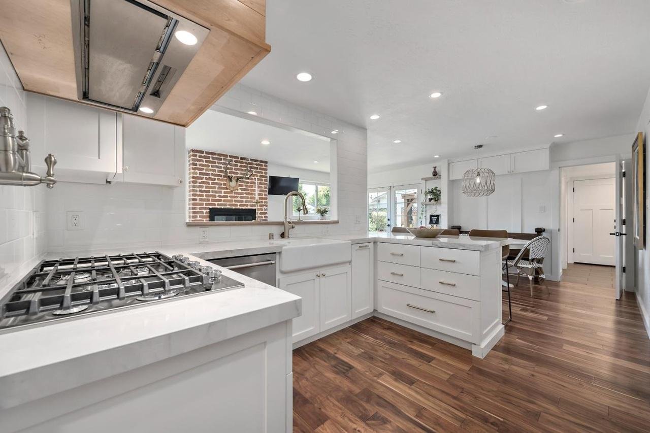 Laura Aguilera 1494 Gerhardt Ave, SAN JOSE, CA 95125