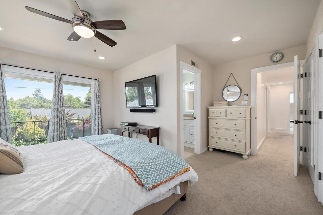 Laura Aguilera 1494 Gerhardt Ave, SAN JOSE, CA 95125