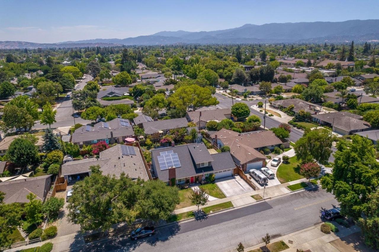 Laura Aguilera 1494 Gerhardt Ave, SAN JOSE, CA 95125