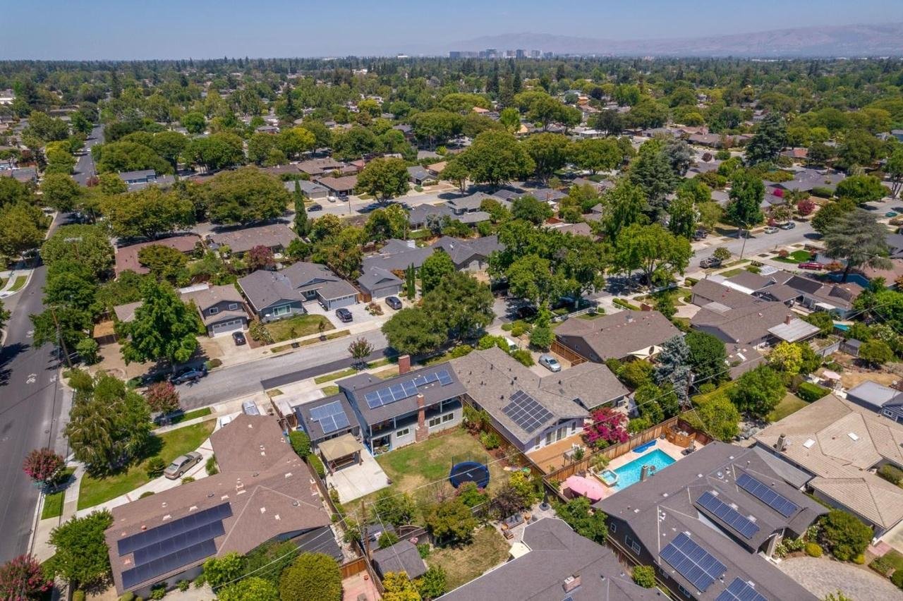 Laura Aguilera 1494 Gerhardt Ave, SAN JOSE, CA 95125